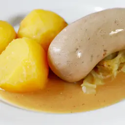 Teaser Image: Kohlwurst mit Kartoffelstampf