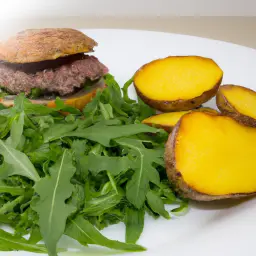 Teaser Image: Almburger mit Rucola und Kartoffelnwedges