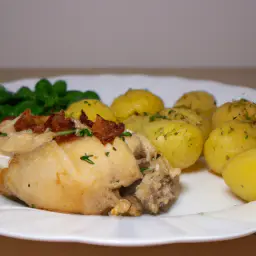 Teaser Image: Gebackene Hähnchenbrust mit Kartoffeln