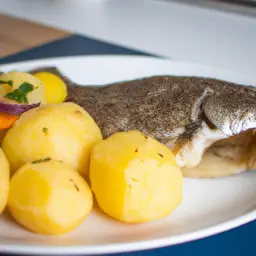 Teaser Image: Gebackener Fisch mit Kartoffeln