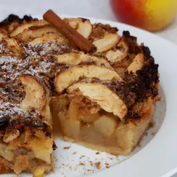 Teaser Image: Gedeckter Apfelkuchen