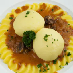 Teaser Image: Kartoffelknödel mit Speckfüllung