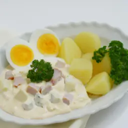 Teaser Image: Kartoffelsalat mit Würstchen