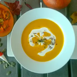 Teaser Image: Köstliche Kürbissuppe