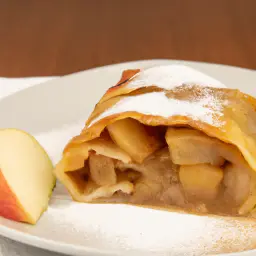 Teaser Image: Oma's Apfelstrudel ohne Rosinen