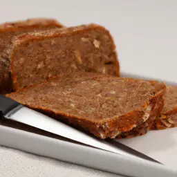 Teaser Image: Roggenbrot mit Schmalz