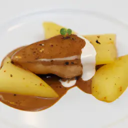 Teaser Image: Süße Zimt-Kartoffeln mit Vanillesoße