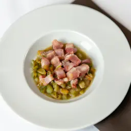 Teaser Image: Grüner Bohneneintopf mit Speck